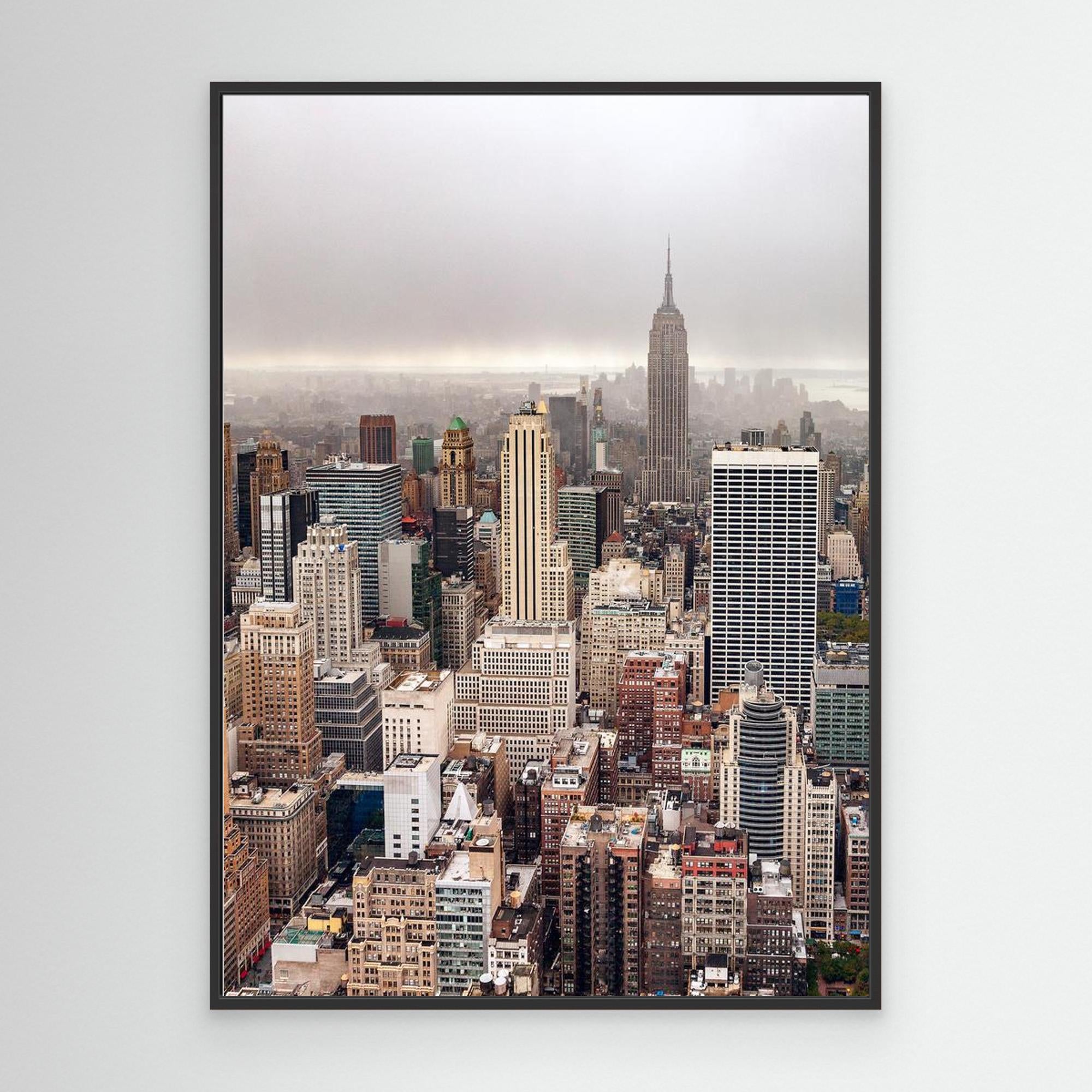 Foggy day in Manhattan by Par Soderman Canvas